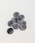 Lot de 8 boutons effet corne gris rond - 15mm, 4 trous