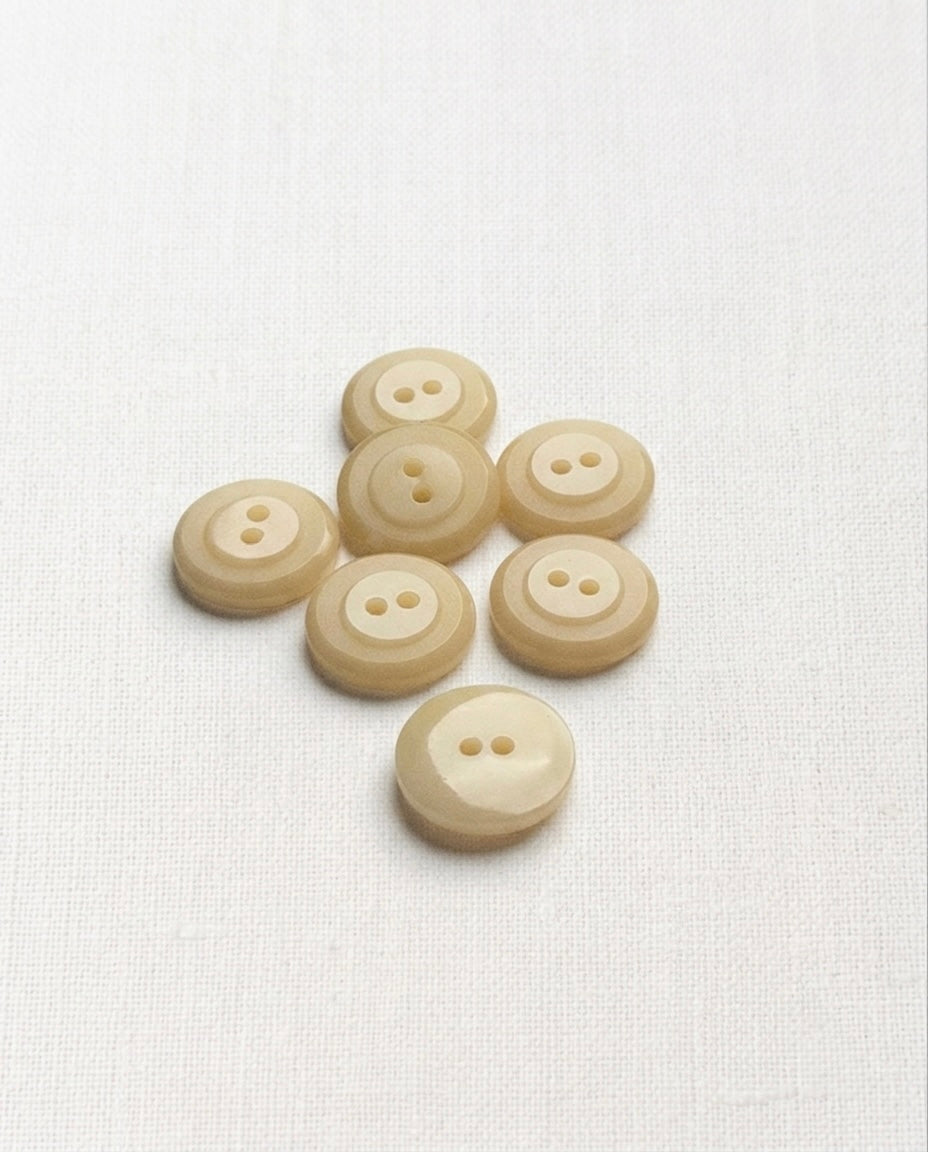 Lot de 7 boutons écru rond - 14mm, 2 trous