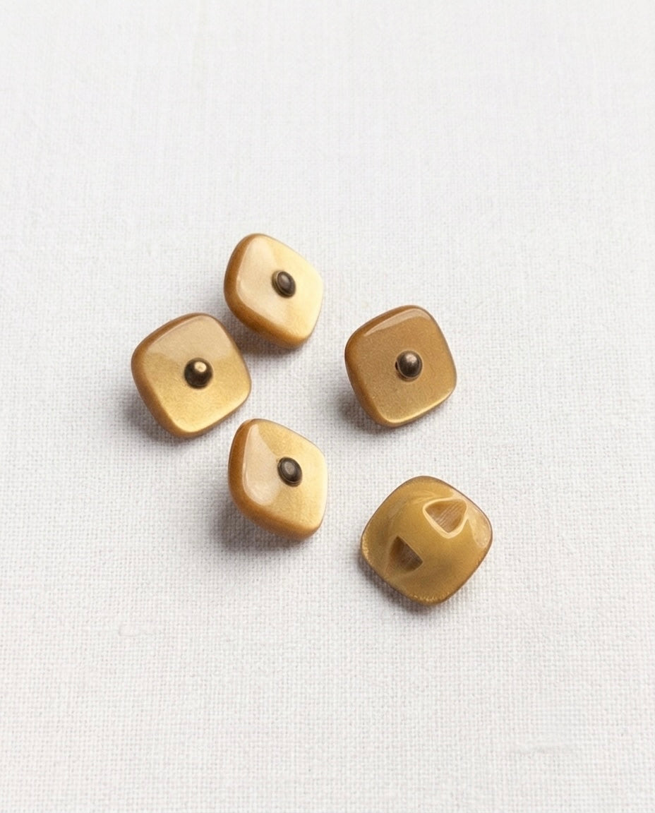 Lot de 5 boutons doré carré - 13mm, à queue encastrée