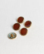 Lot de 5 boutons marron et doré rond - 15mm, à queue