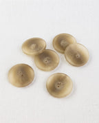 Six gros boutons ronds effet corne beige doré de 23 mm à 2 trous, centre creusé et marbrures tournantes