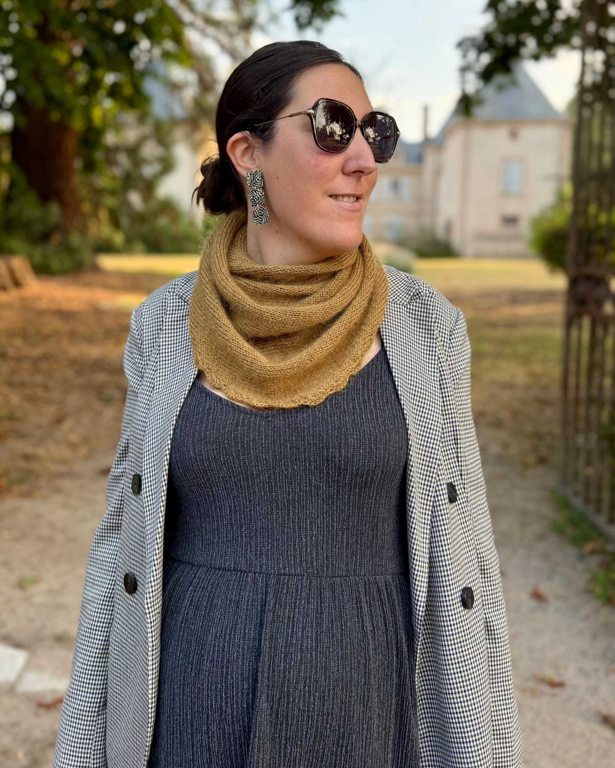 BIENTÔT DISPONIBLE - Châle à festons Pienza